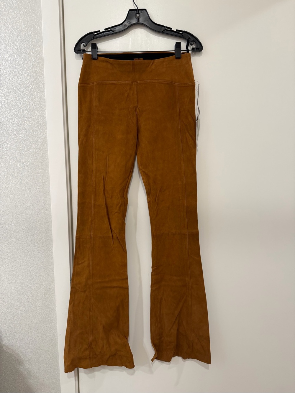 NWT GBTSO tan stretch Suede Flared legging Pants in Rich Camel Medium